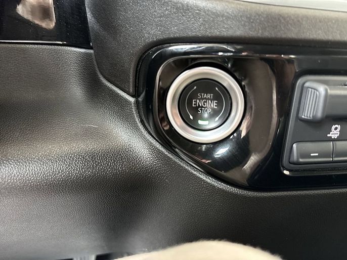 GMC Sierra 1500 SLT 2025 — миниатюра 17