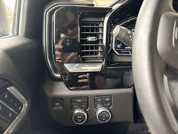 GMC Sierra 1500 SLT 2025 — миниатюра 18