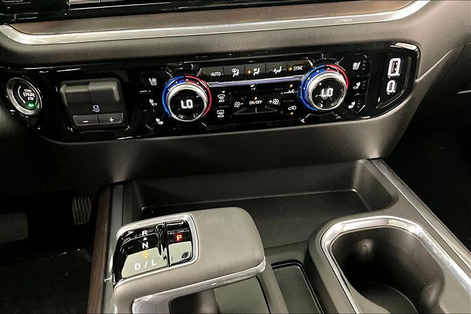 GMC Sierra 1500 SLT 2026 — миниатюра 6