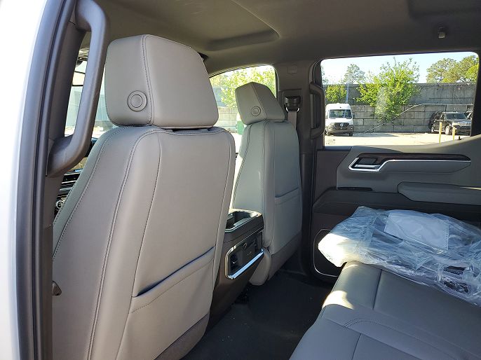 GMC Sierra 1500 SLT 2026 — миниатюра 11