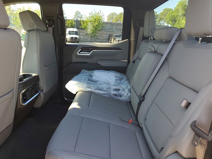 GMC Sierra 1500 SLT 2026 — миниатюра 12