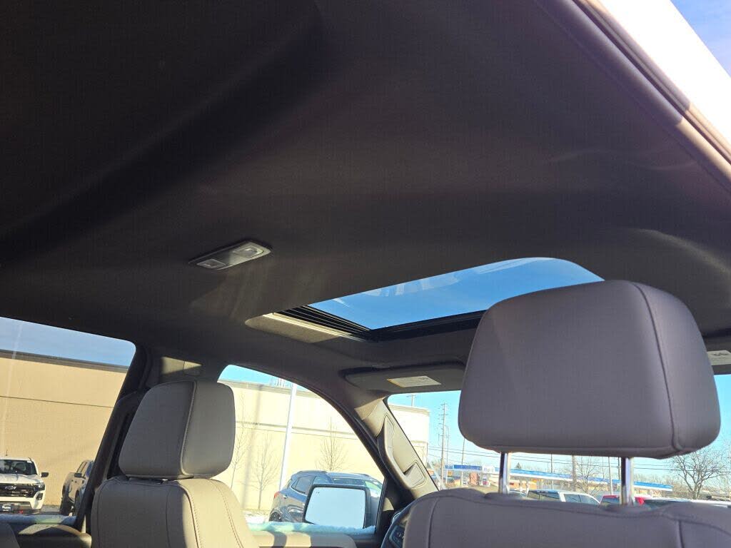 GMC Sierra 1500 SLT 2025 — миниатюра 12