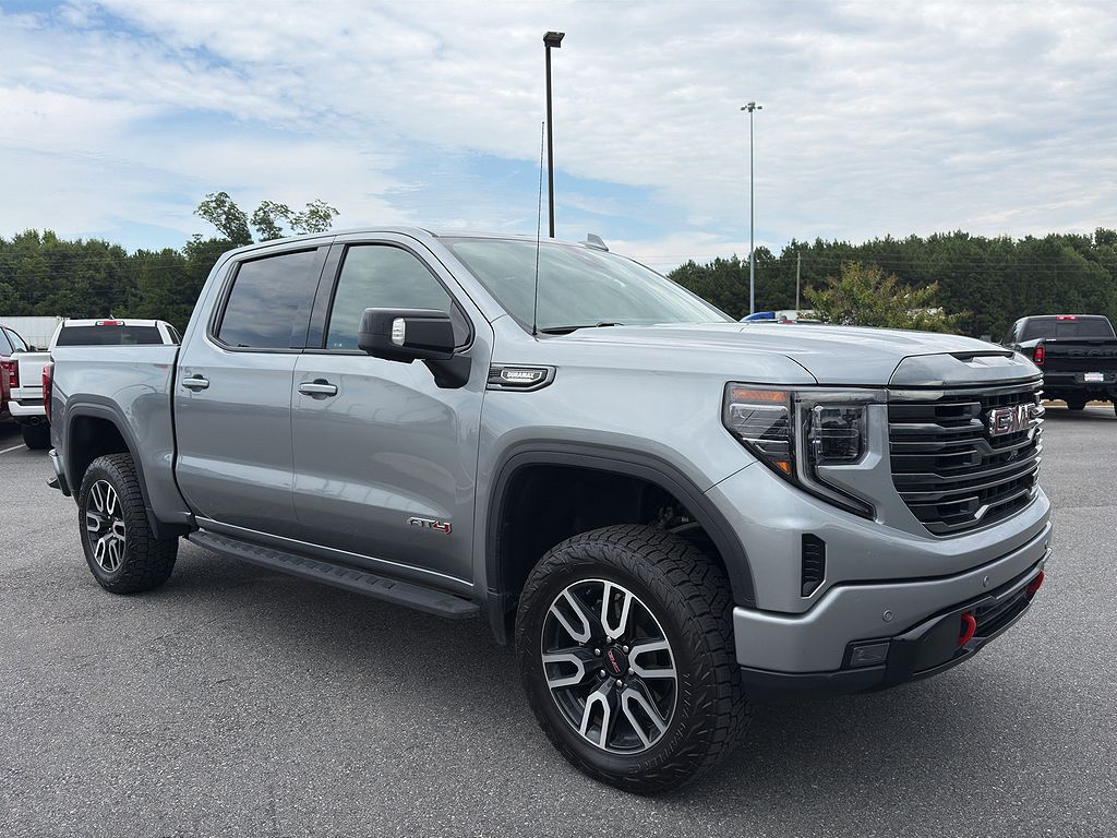2024 GMC Sierra AT4