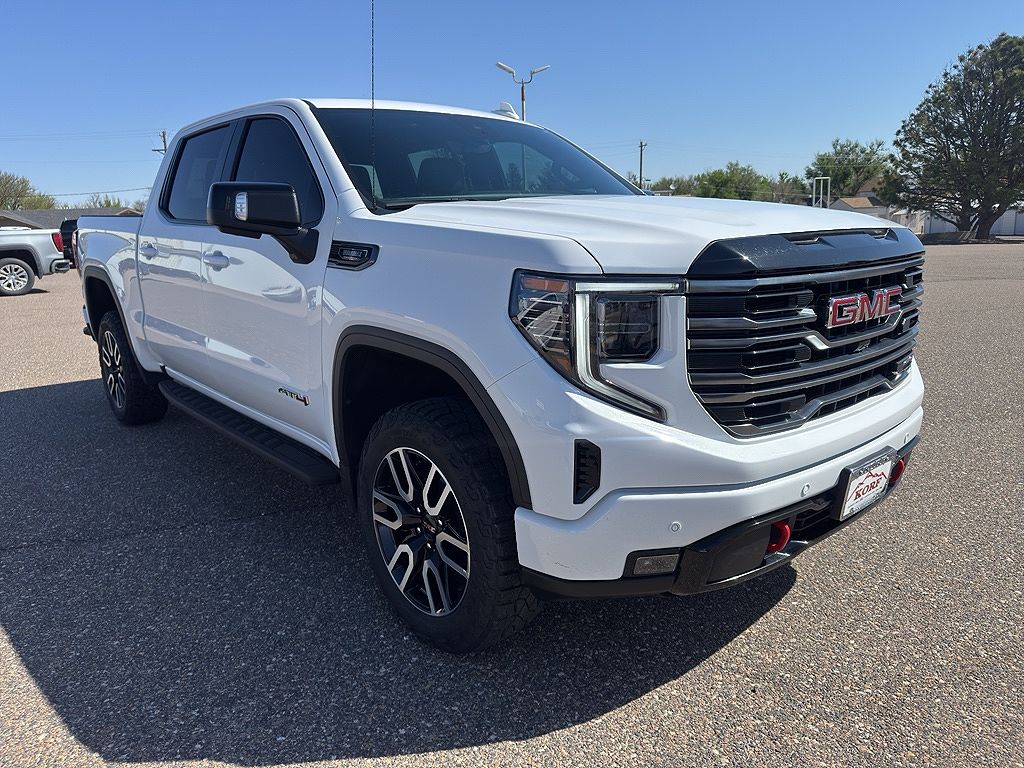 2025 GMC Sierra AT4