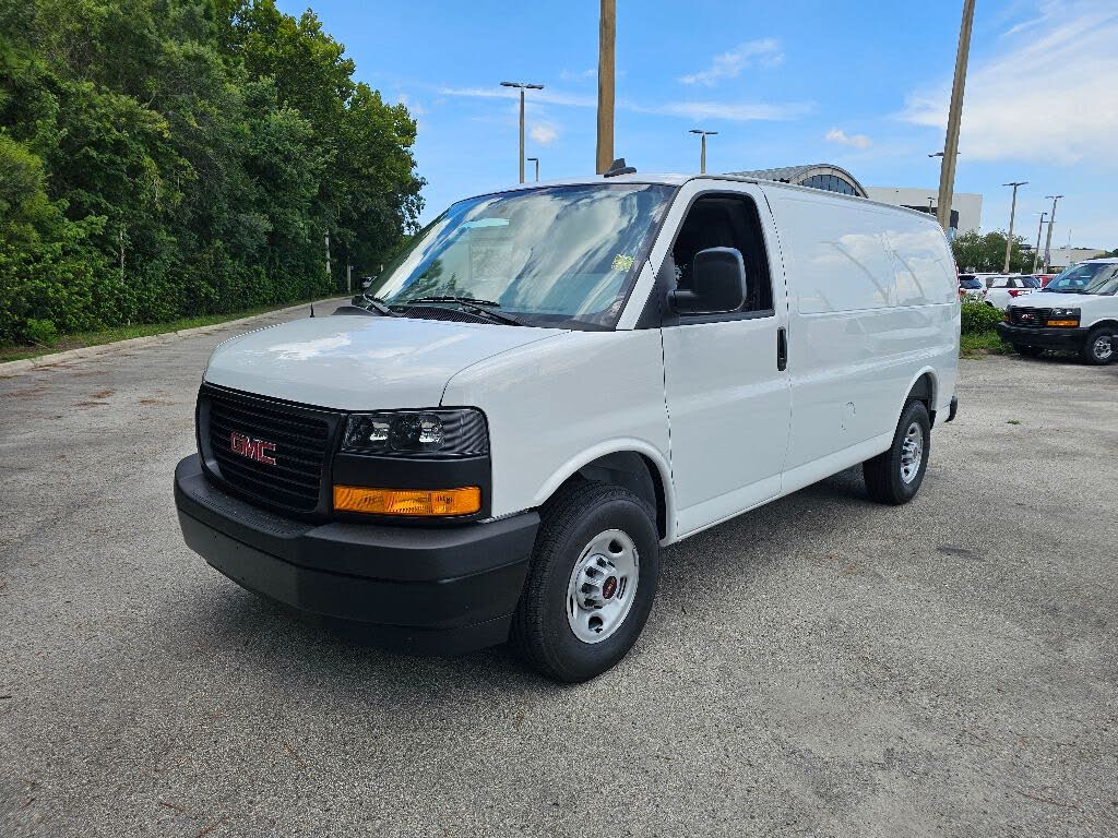 2025 GMC Savana 2500