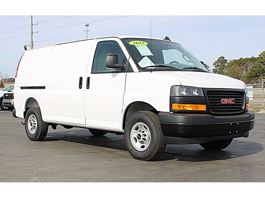 2025 GMC Savana 2500