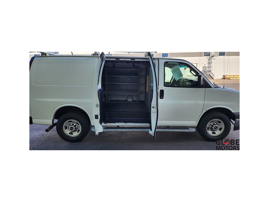 2017 GMC Savana 2500