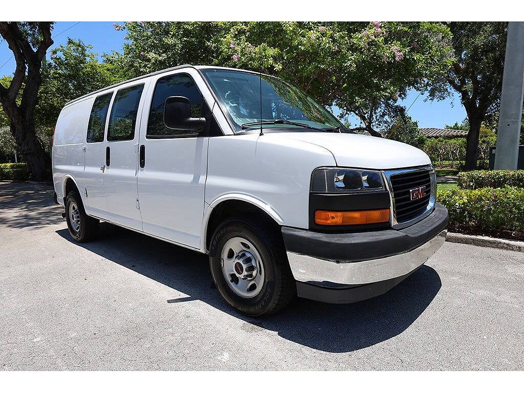 2017 GMC Savana 2500