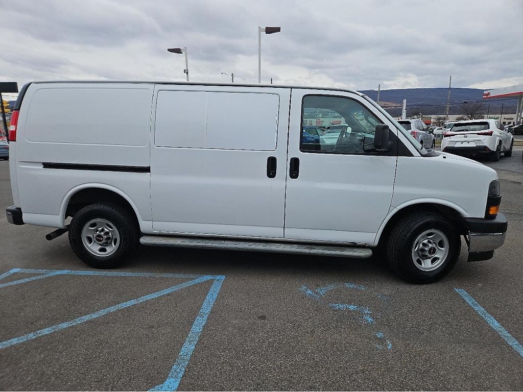 2019 GMC Savana 2500