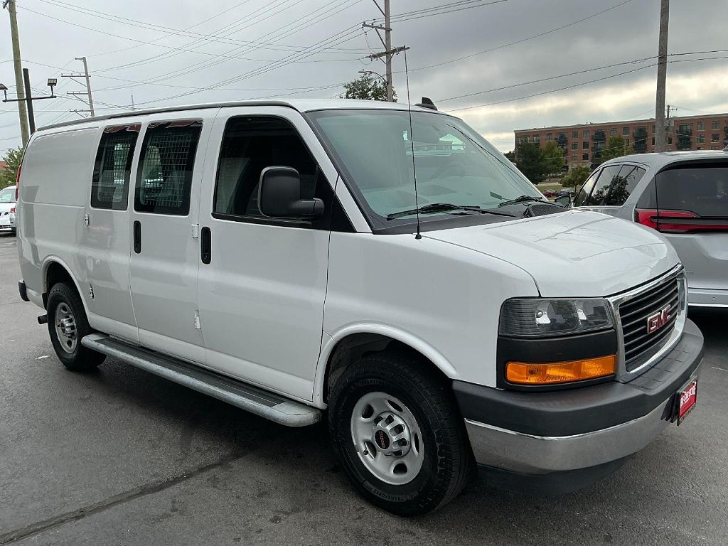 2020 GMC Savana Cargo Van RWD 2500 135"