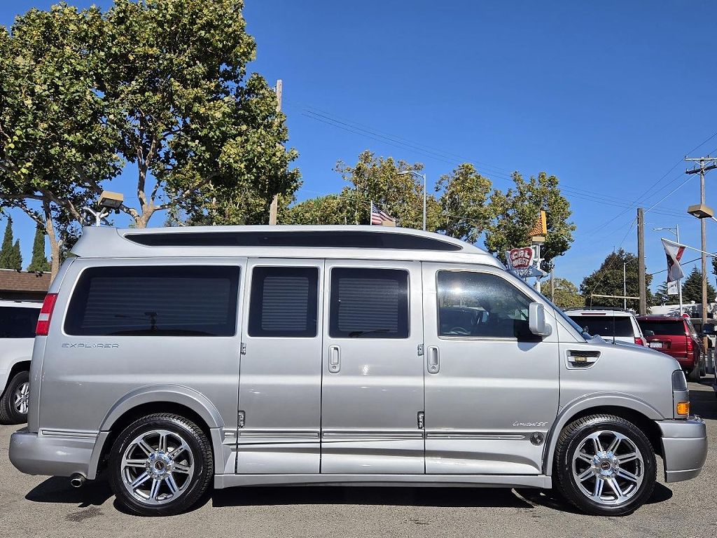 2016 GMC Savana 2500