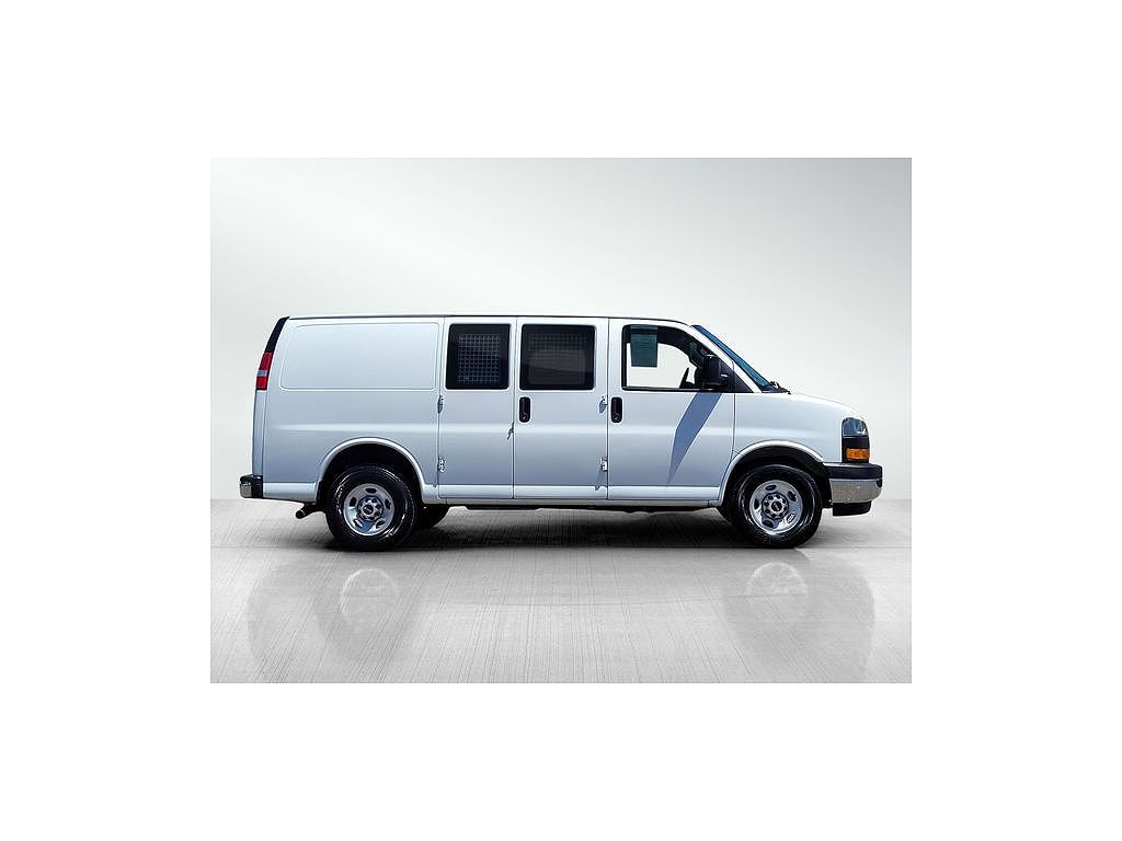 2020 GMC Savana Cargo 2500