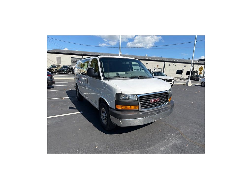 2018 GMC Savana Cargo Van 2500 Regular Wheelbase Rear-Wheel Drive