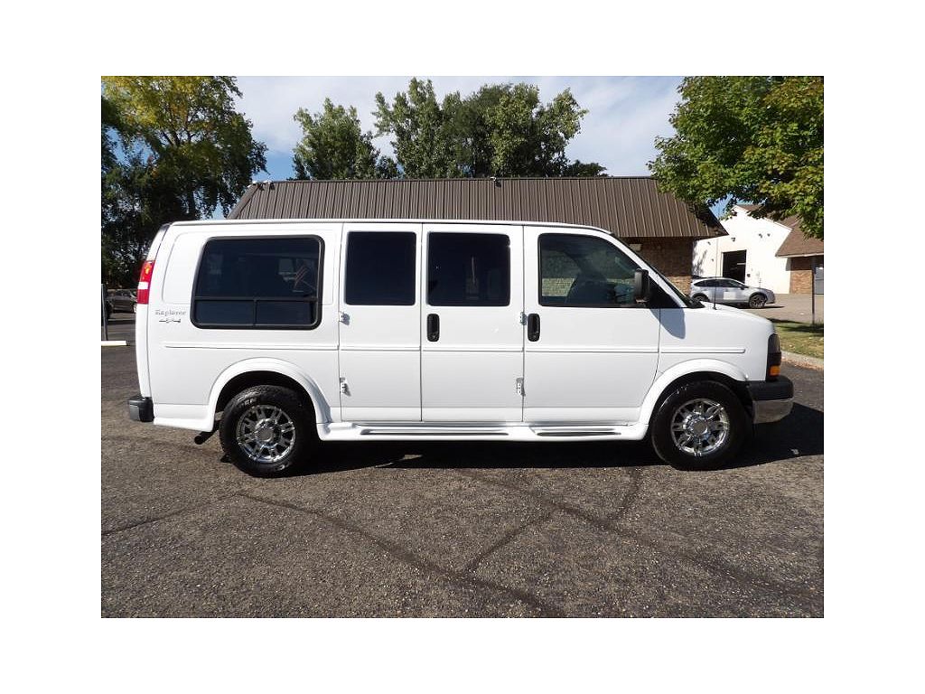 2017 GMC Savana 2500