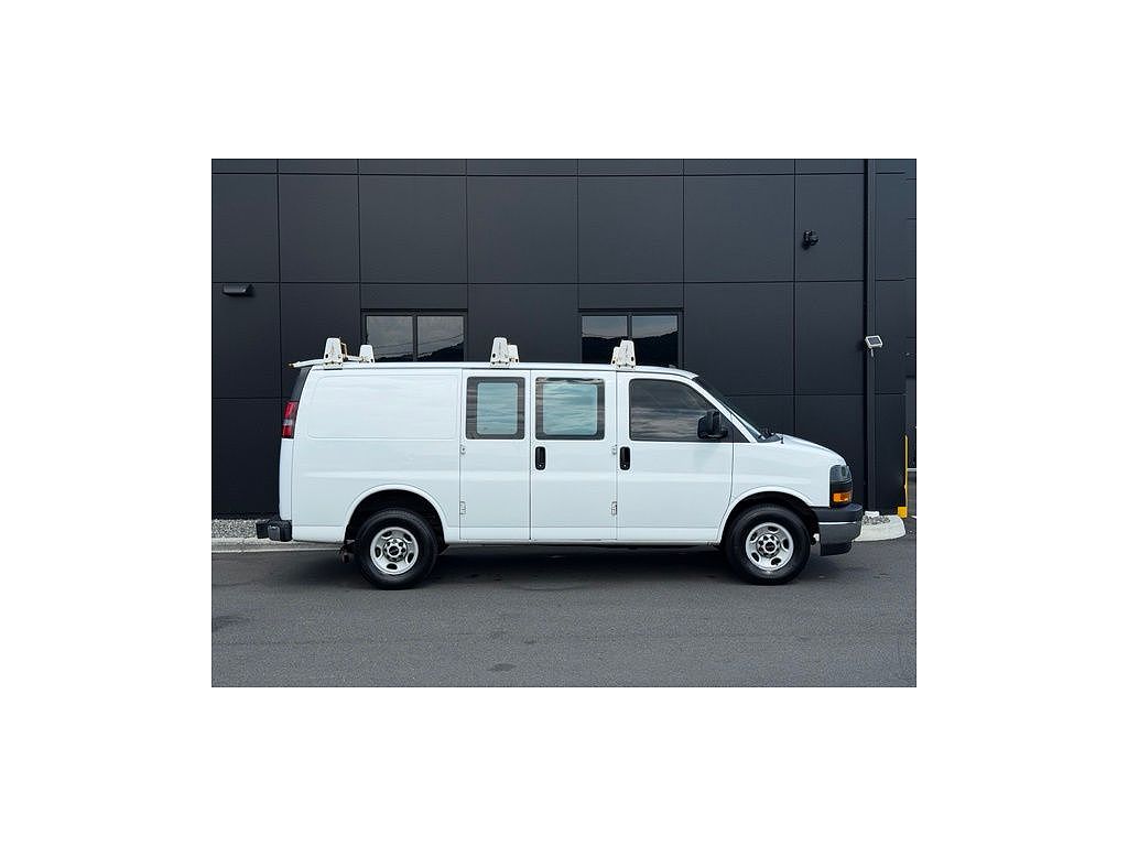 2020 GMC Savana 2500