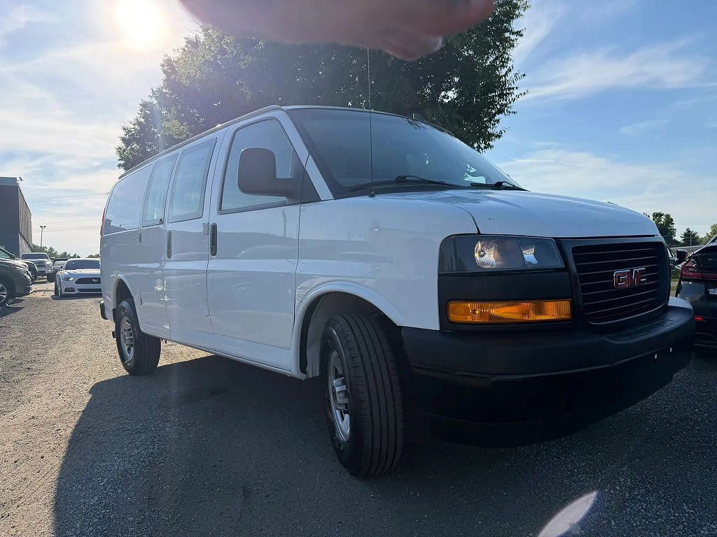 2021 GMC Savana 2500