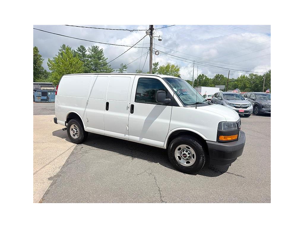 2021 GMC Savana 2500