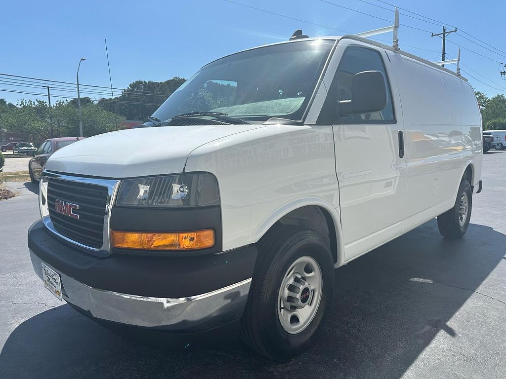 2024 GMC Savana Cargo Van RWD 2500 135"
