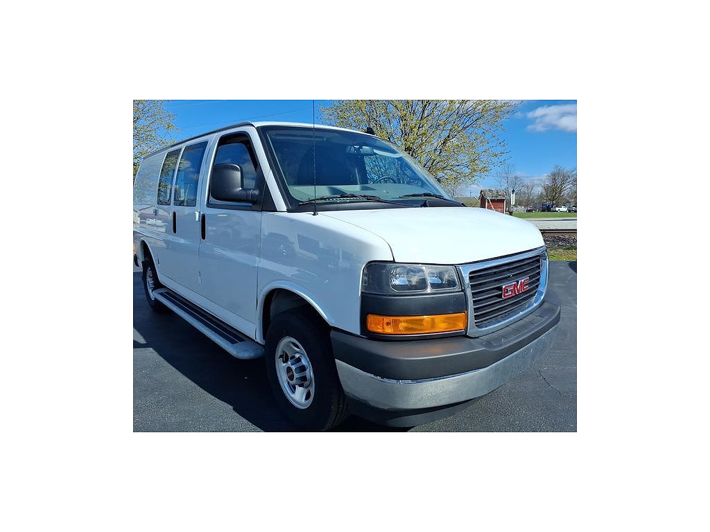 2024 GMC Savana Cargo 2500