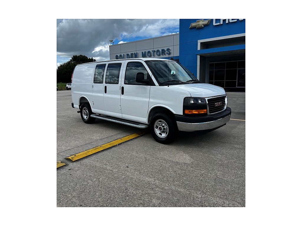 2025 GMC Savana 2500