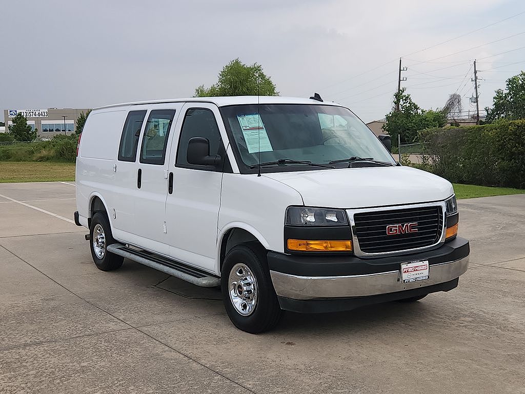 2025 GMC Savana 2500