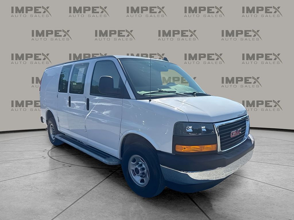 2022 GMC Savana Cargo 2500