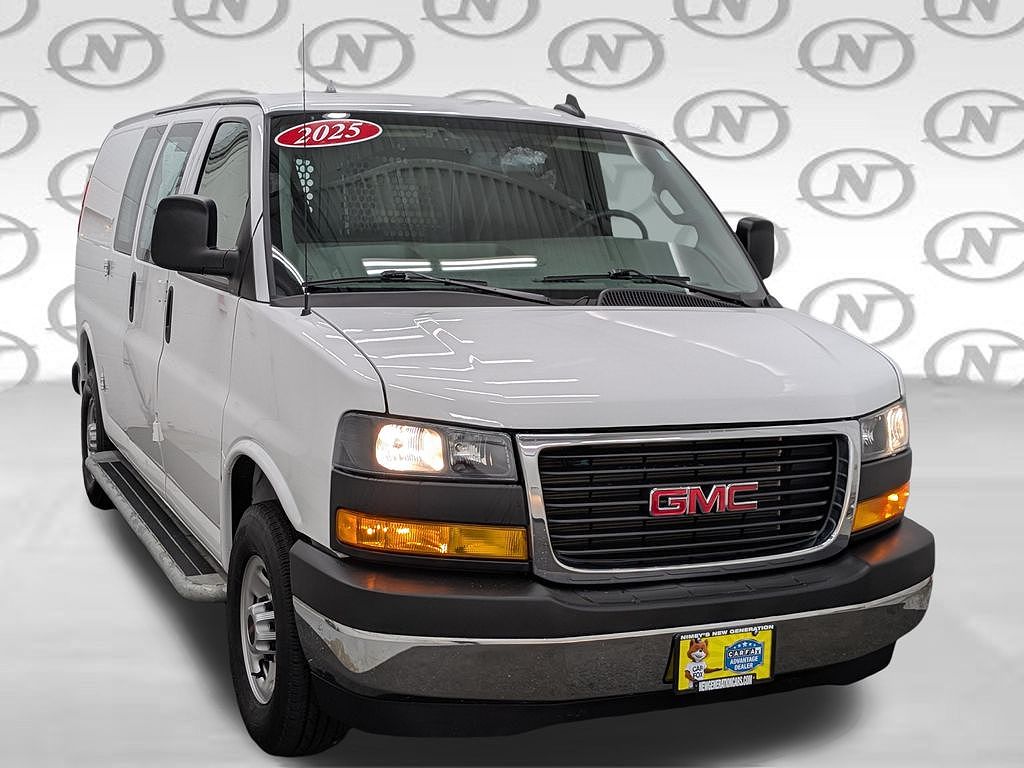 2025 GMC Savana 2500