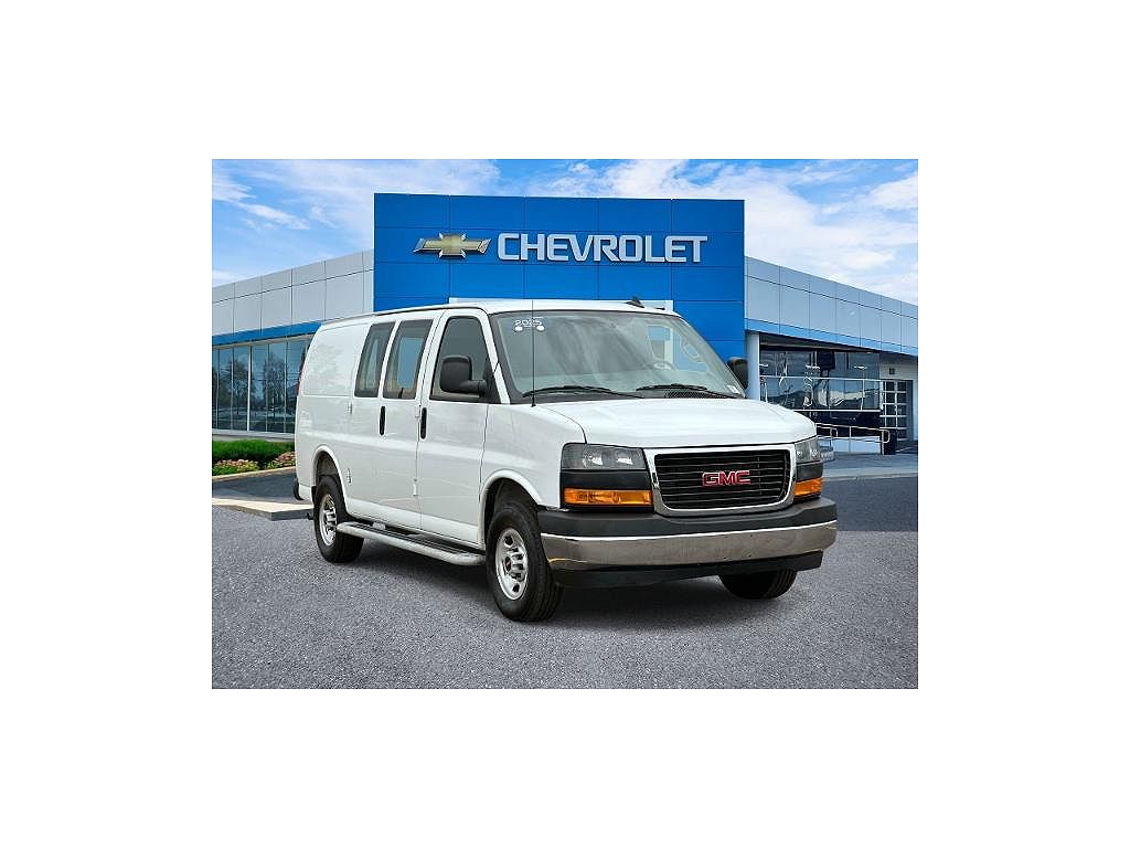 2025 GMC Savana Cargo 2500