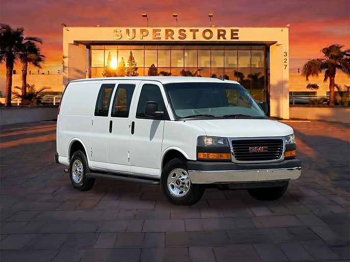 2022 GMC Savana Cargo 2500