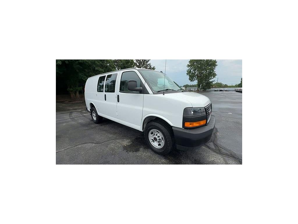2023 GMC Savana 2500