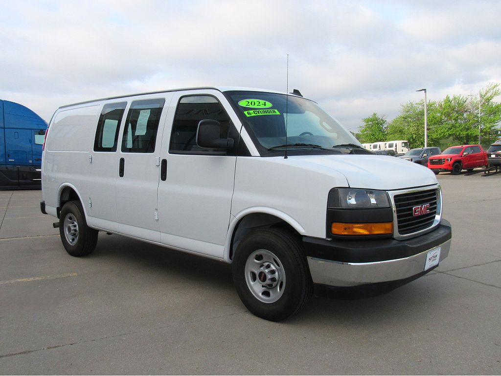 2024 GMC Savana 2500