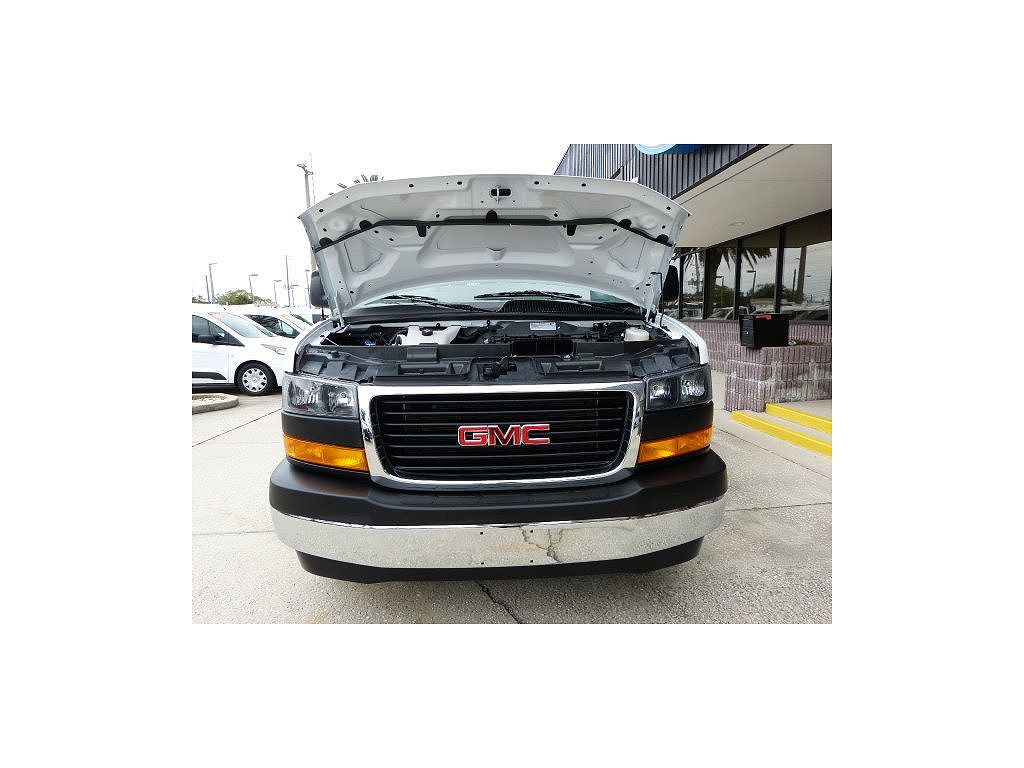 2024 GMC Savana 2500