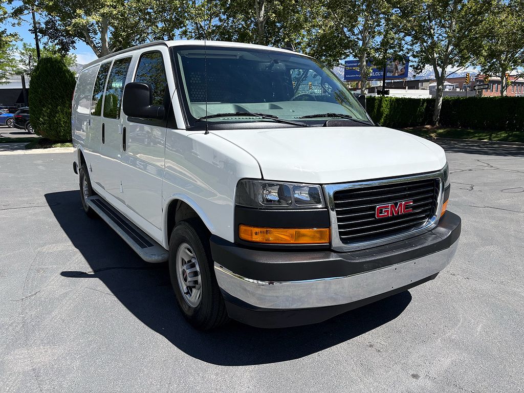 2024 GMC Savana 2500