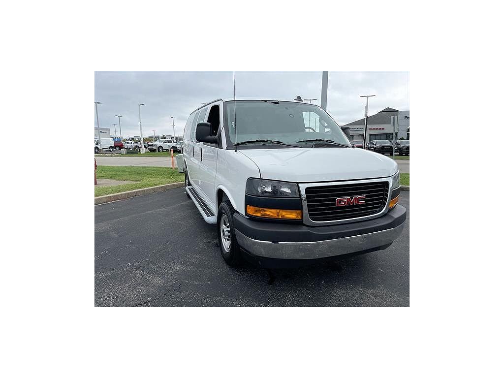 2025 GMC Savana 2500