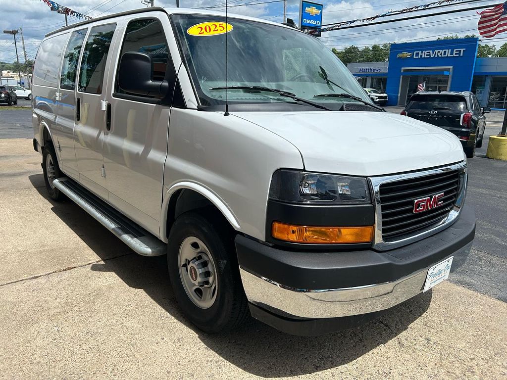 2025 GMC Savana 2500