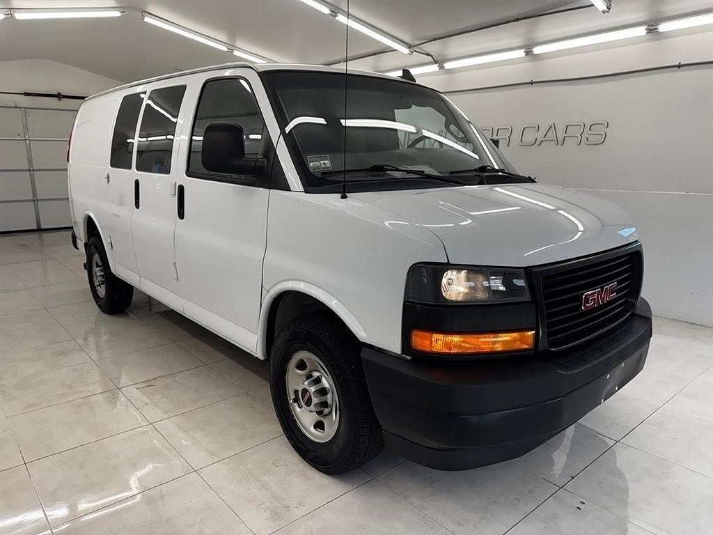 2021 GMC Savana 2500