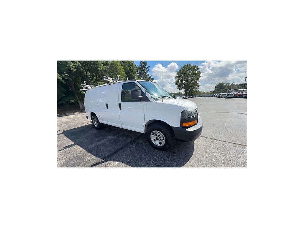2023 GMC Savana 2500