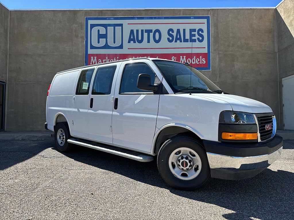 2025 GMC Savana Cargo 2500