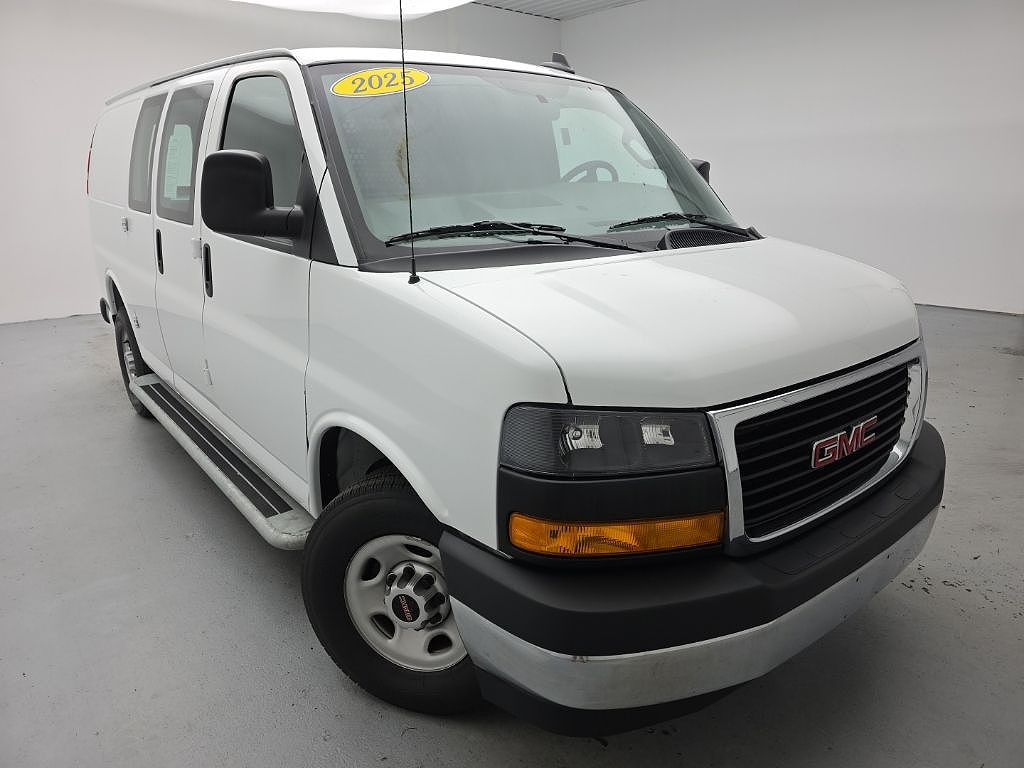 2025 GMC Savana 2500