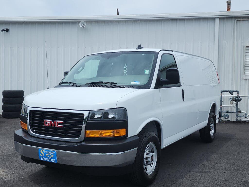 2025 GMC Savana Cargo 2500