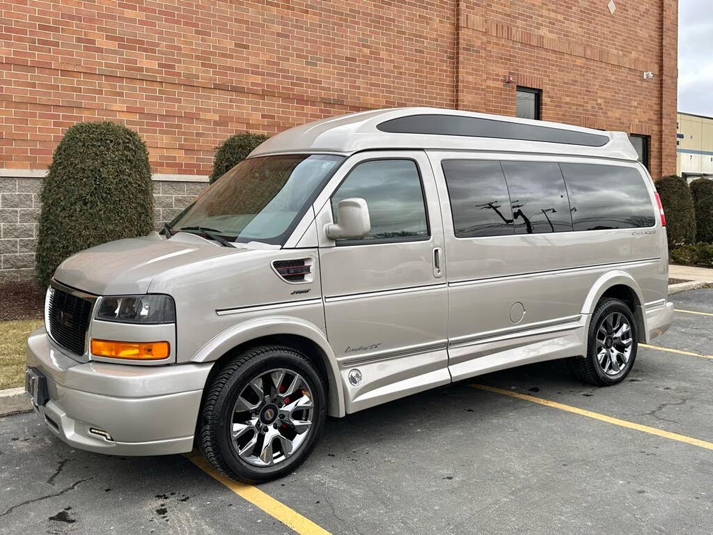 2023 GMC Savana Cargo 2500