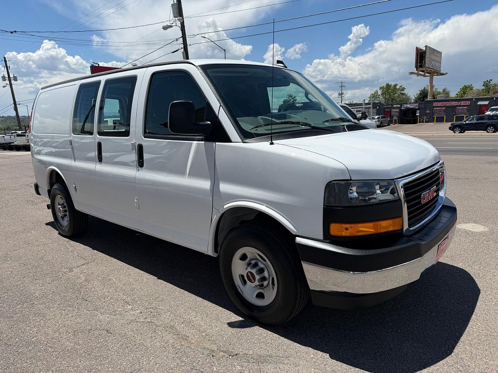 2024 GMC Savana 2500