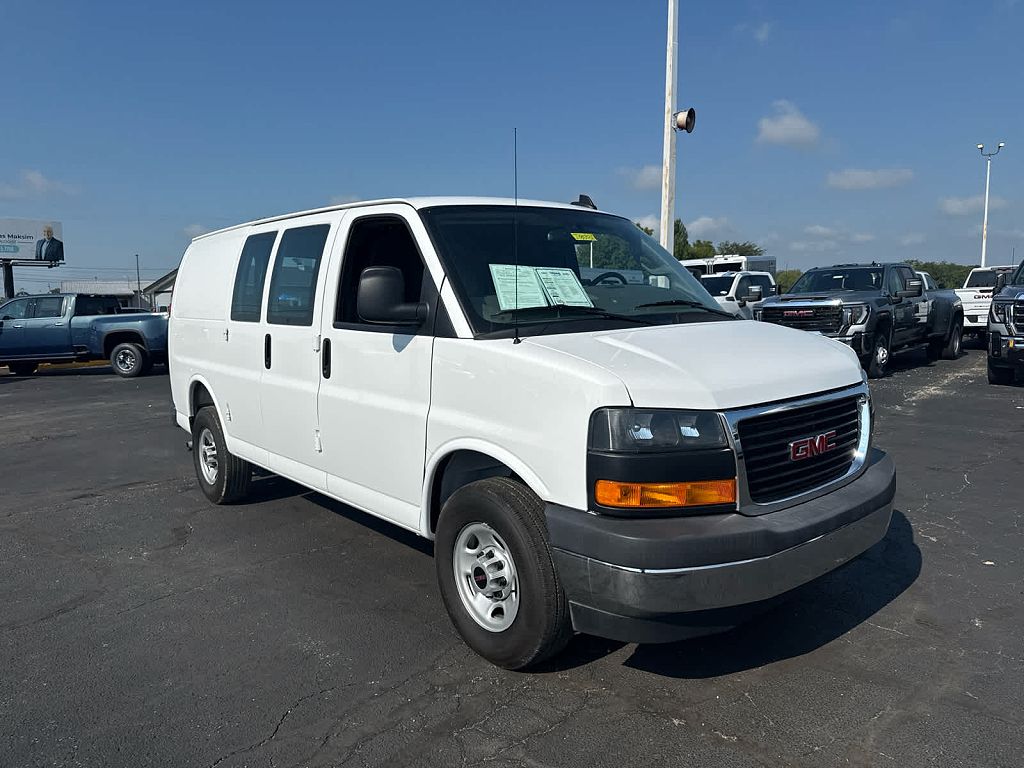 2025 GMC Savana 2500