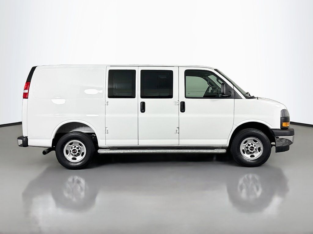 2025 GMC Savana 2500 Work Van