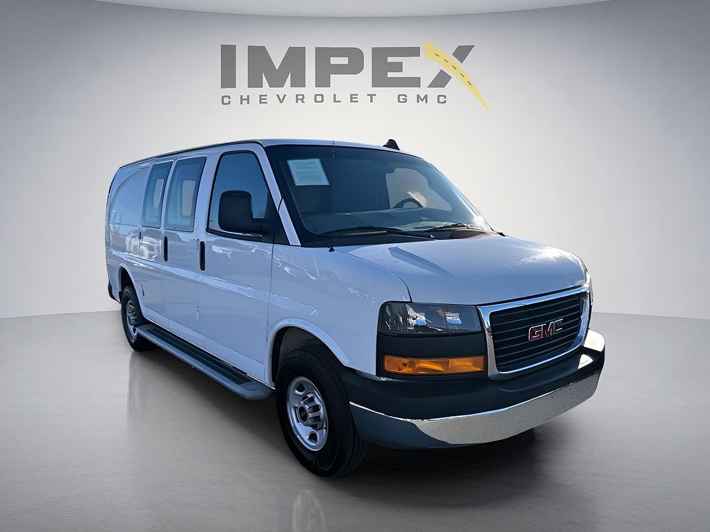 2022 GMC Savana Cargo 2500
