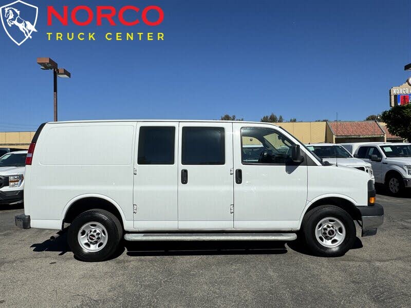 2023 GMC Savana 2500