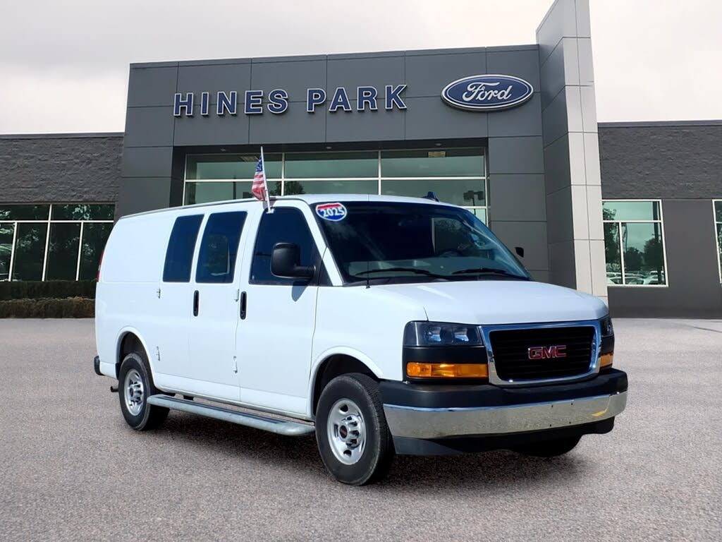 2025 GMC Savana Cargo 2500