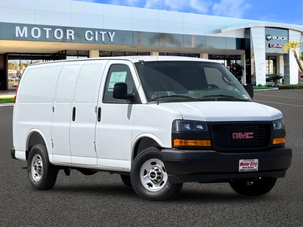 2026 GMC Savana 2500