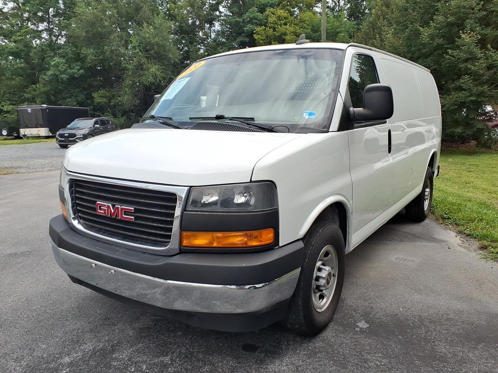 2022 GMC Savana Cargo 2500