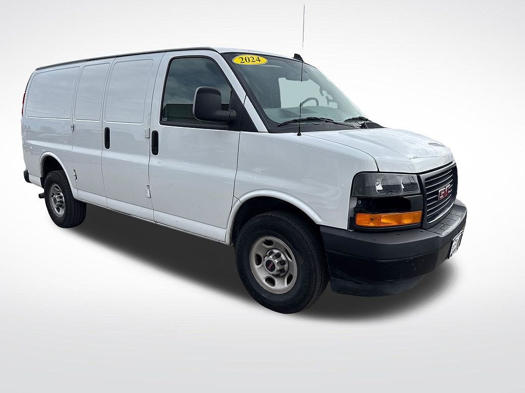 2024 GMC Savana 2500 Work Van